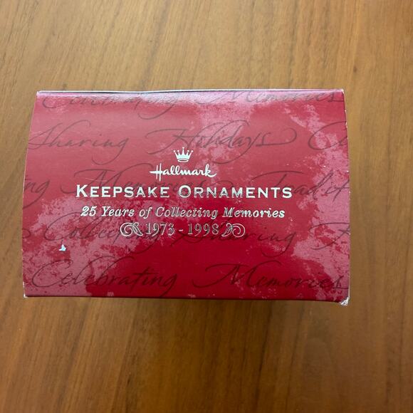 NIB 1998 Hallmark Keepsake "Simba & Nala" Christmas Ornament – The Lion King - Picture 4 of 4